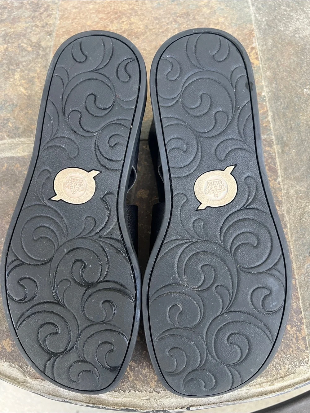 Born Iwa Black Leather Wrap Sandals - Picture 8 of 8